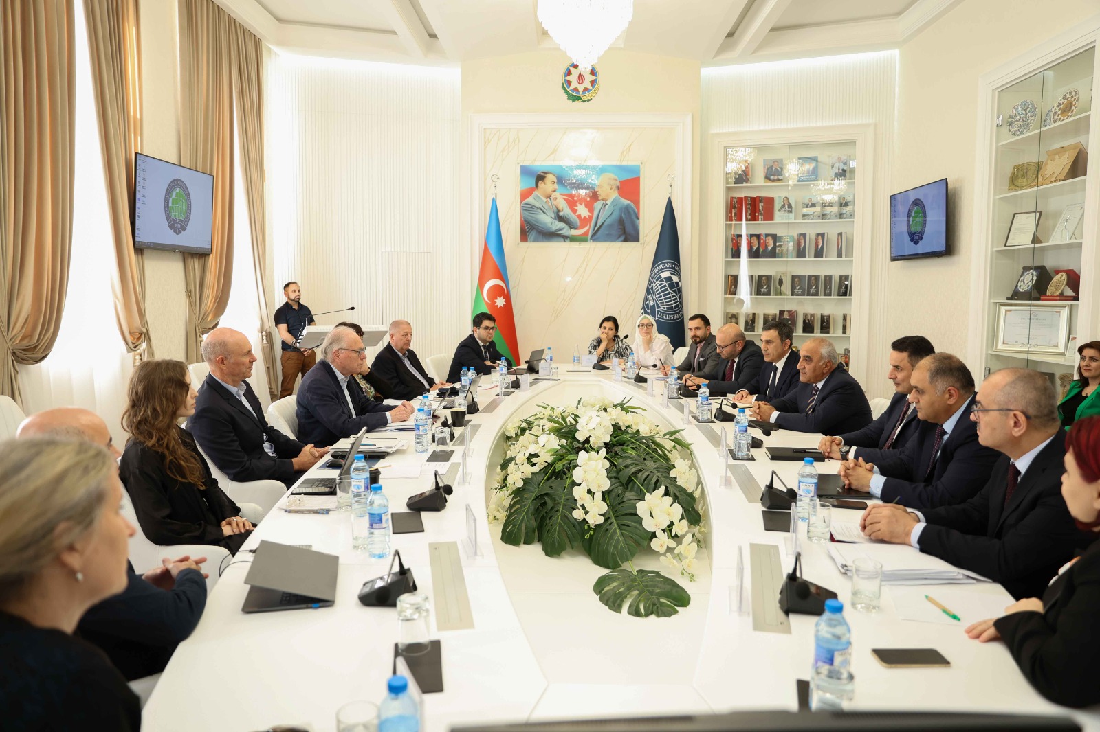FIBAA rəsmisi: UNEC-in ixtisaslarının beynəlxalq akkreditasiyası üçün bütün imkanlar mövcuddur