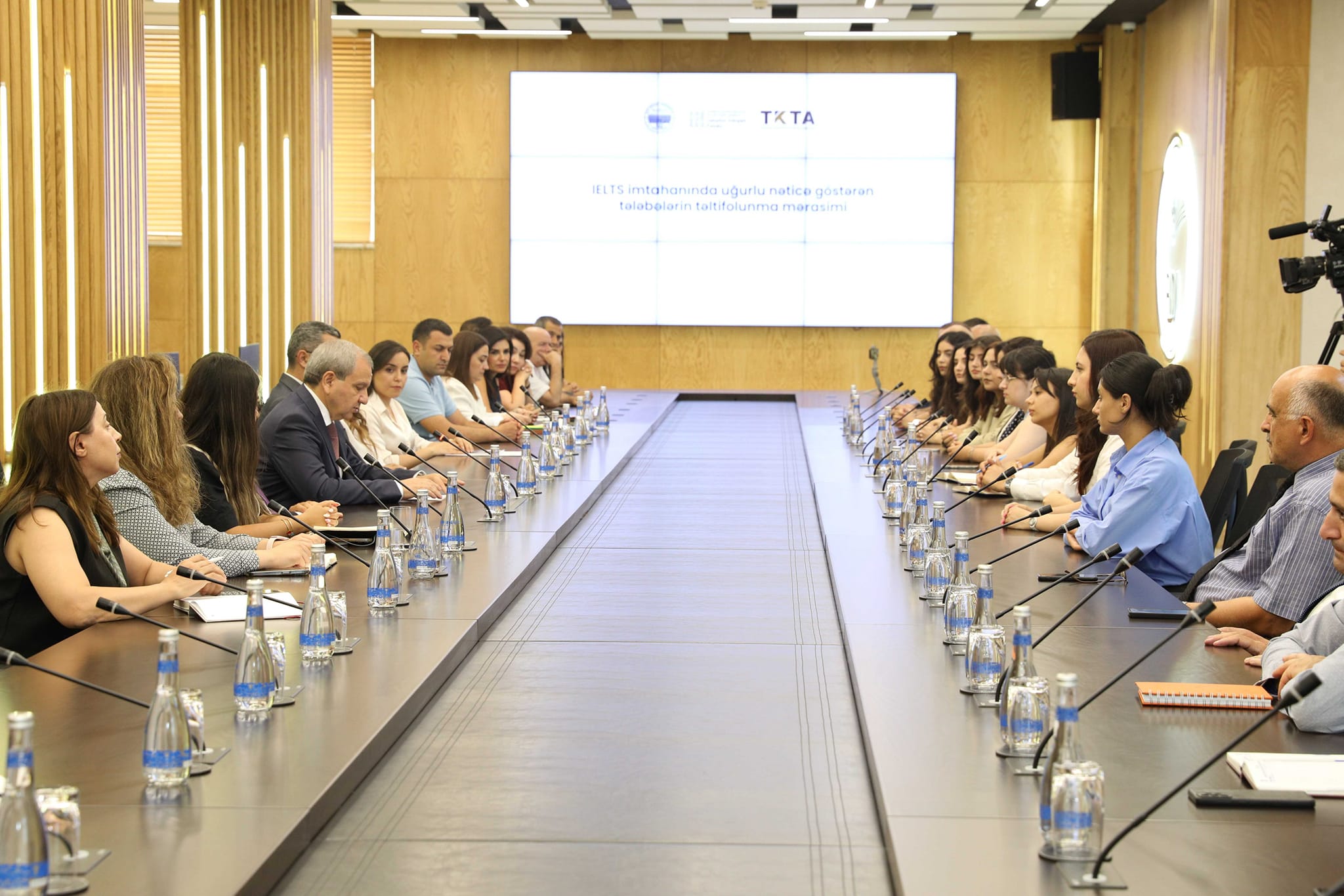 Bakı Dövlət Universitetində IELTS imtahanlarını uğurla başa vuran tələbələrə serifikatlar verilib