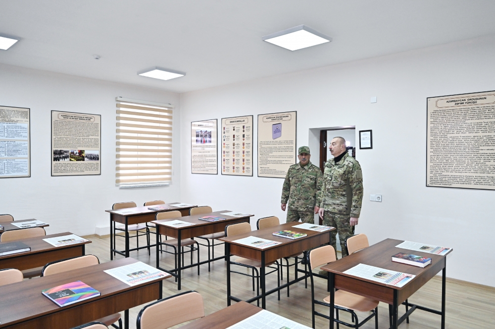 Prezident İlham Əliyev Füzuli rayonunda Müdafiə Nazirliyinin yeni istifadəyə verilmiş “N” saylı hərbi hissəsində yaradılan şəraitlə tanış olub
