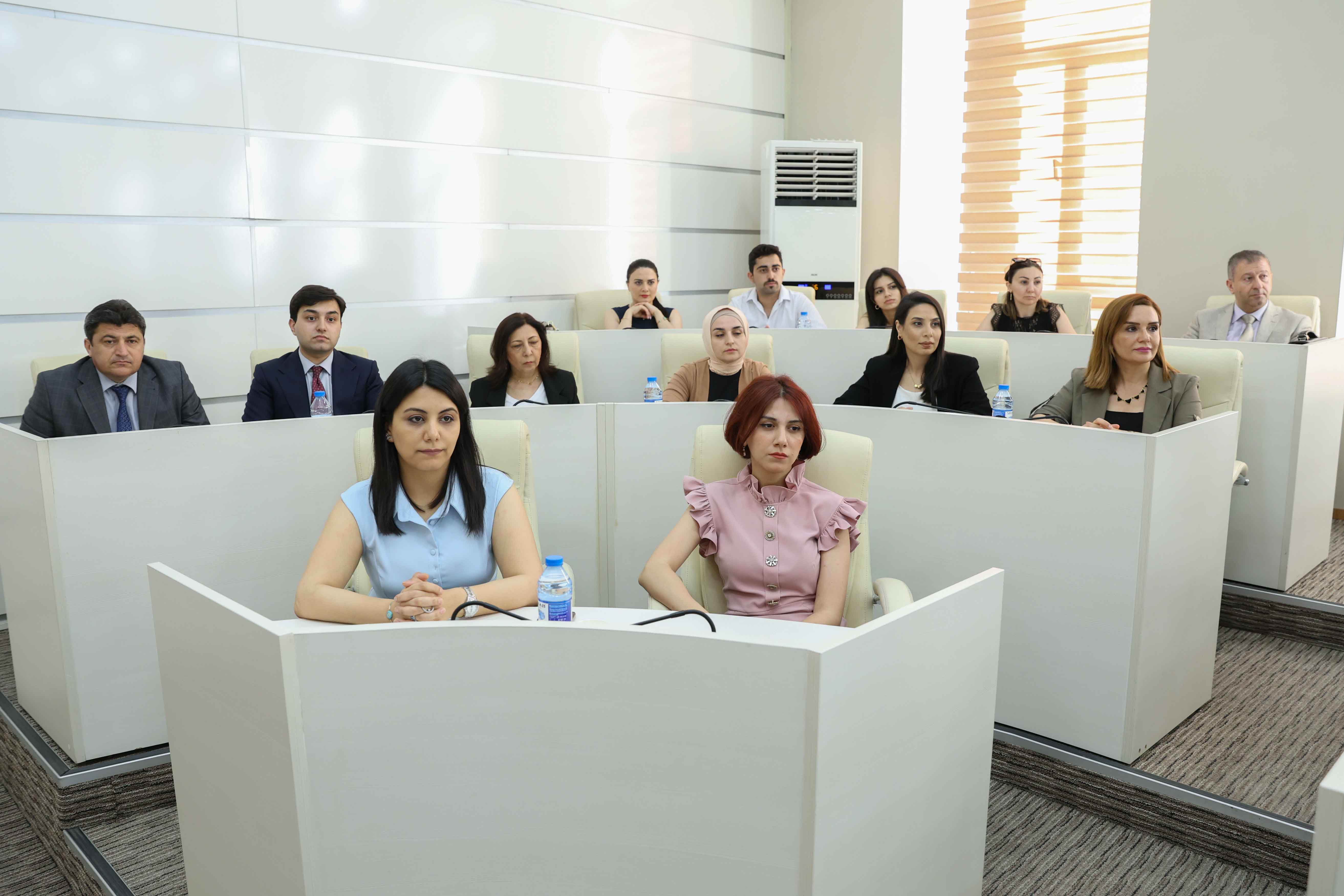 Ümumdünya Ticarət Təşkilatının (ÜTT) Baş Katibi xanım Nqozi Okonyo-İvealanı UNEC-də olub