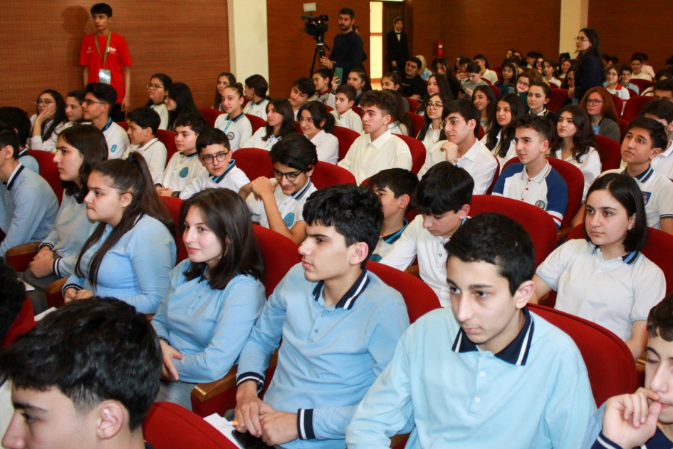 “Məktəbli könüllü” Proqramının rəsmi açılış mərasimi keçirilib