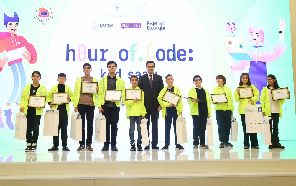 Məktəblərin yarıdan çoxu “Rəqəmsal bacarıqlar” layihəsi ilə əhatə olunacaq
