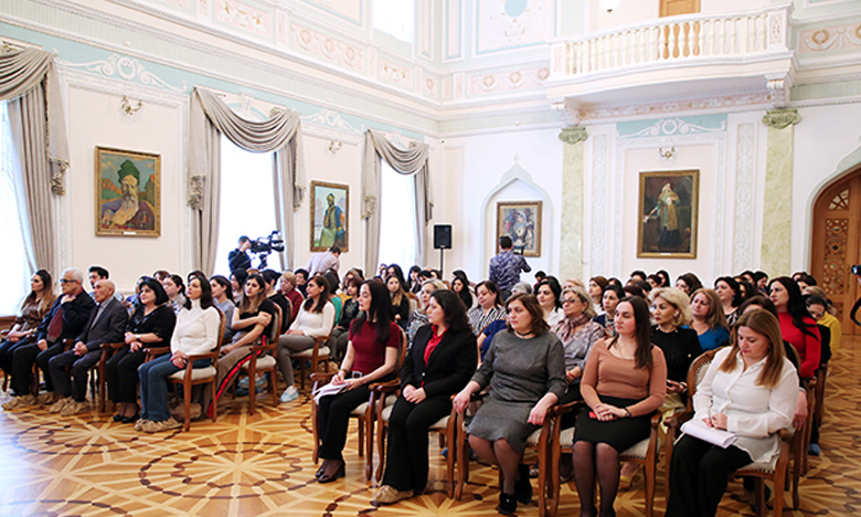 Akademik Ramiz Mehdiyevin kitabı xanlıqlar dövrünə obyektiv baxışın formalaşmasına təkan verəcək