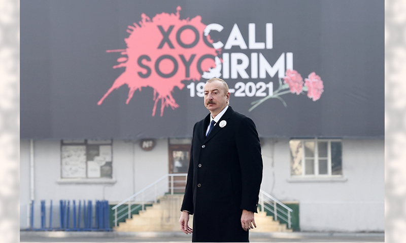 Prezident İlham Əliyev və birinci xanım Mehriban Əliyeva Xocalı soyqırımı abidəsini ziyarət ediblər