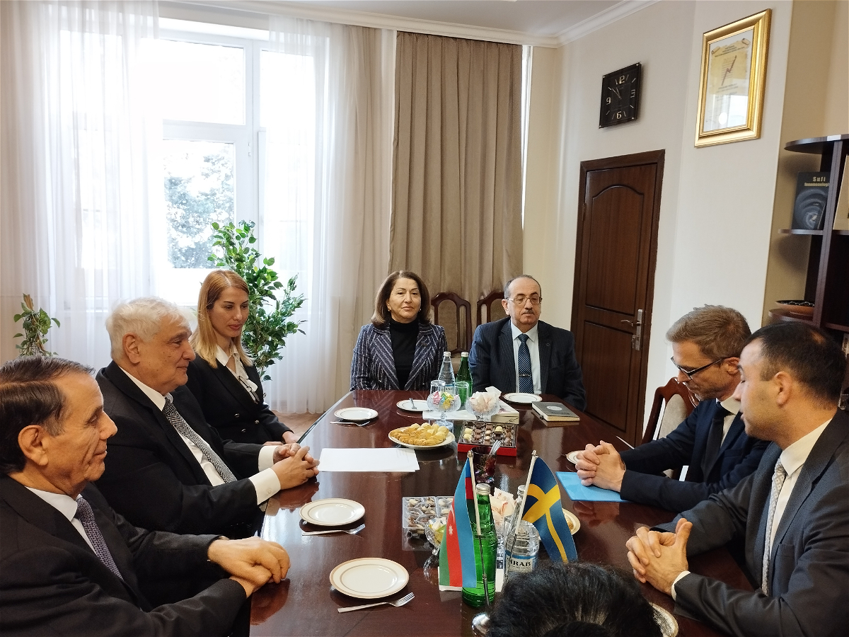 İsveç səfiri Azərbaycan Dillər Universitetində