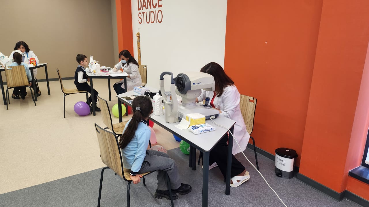 Səhiyyə Nazirliyi Füzuli şəhərində uşaqların kompleks tibbi müayinəsini təşkil edib