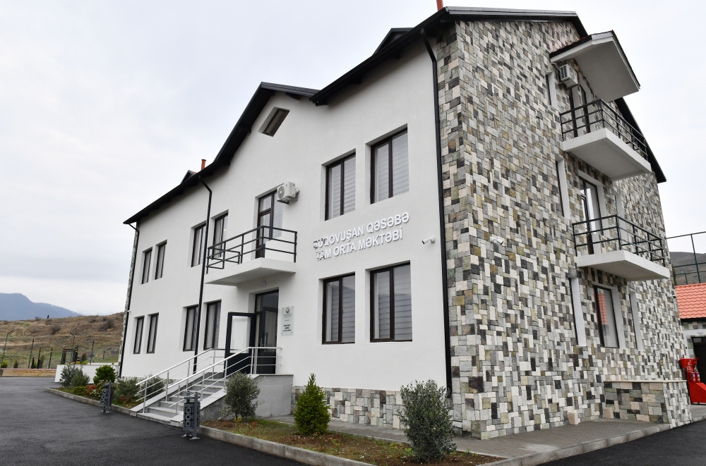 Suqovuşan qəsəbə tam orta məktəbində yaradılan şəraitlə tanışlıq