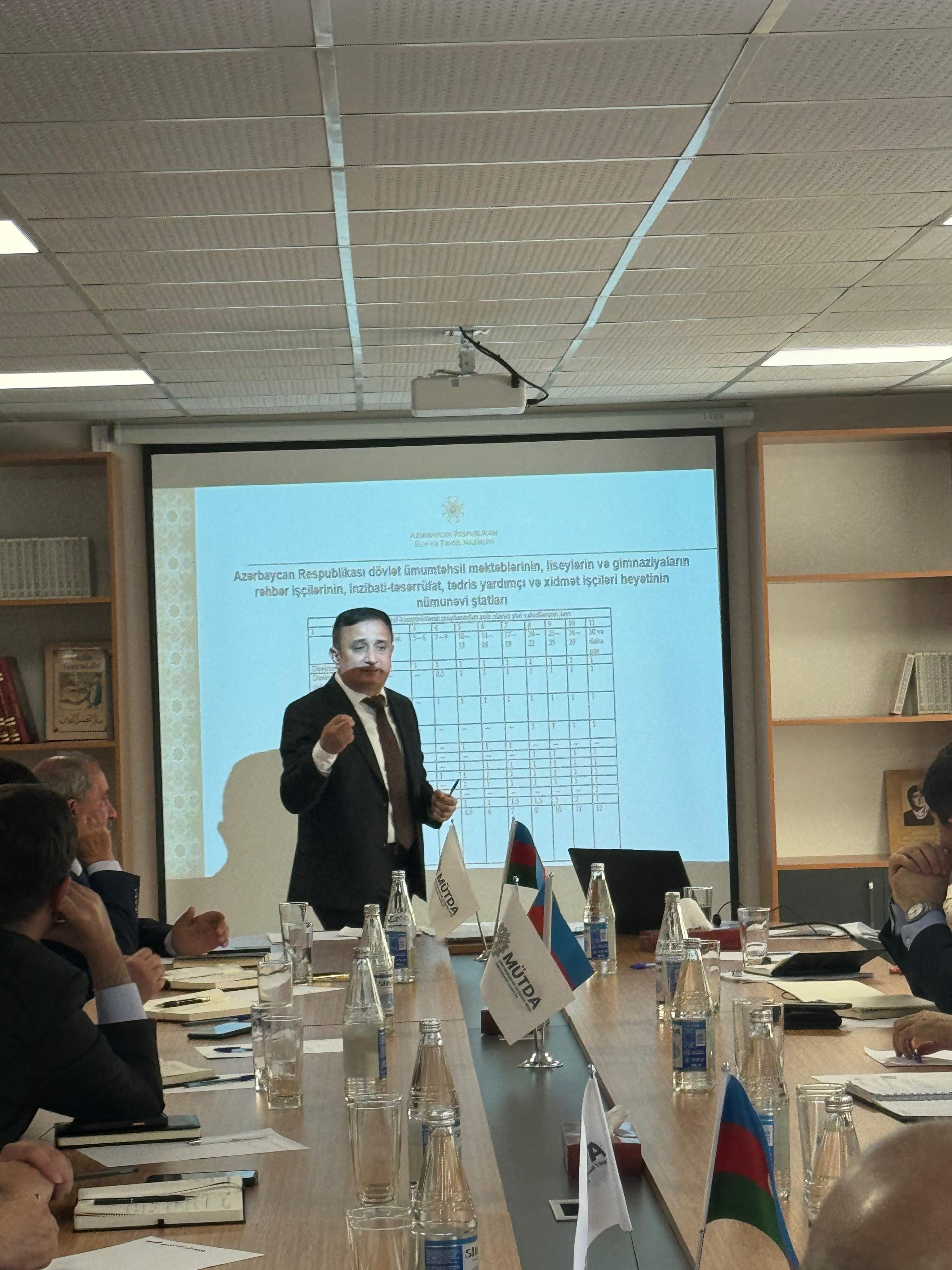 Ümumi təhsil müəssisələrində aparılacaq monitorinqlərin təşkili ilə bağlı təlim keçirilib