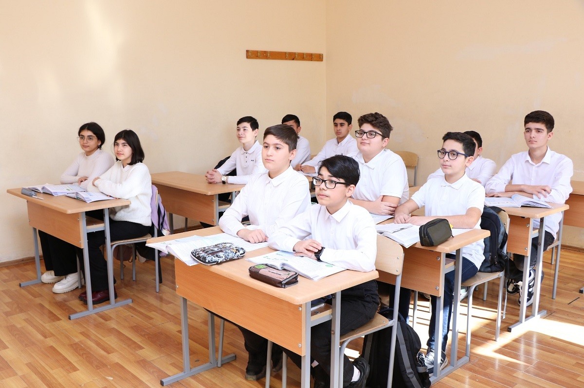 Fizika-riyaziyyat təmayüllü liseyə qəbul imtahanının vaxtı açıqlanıb