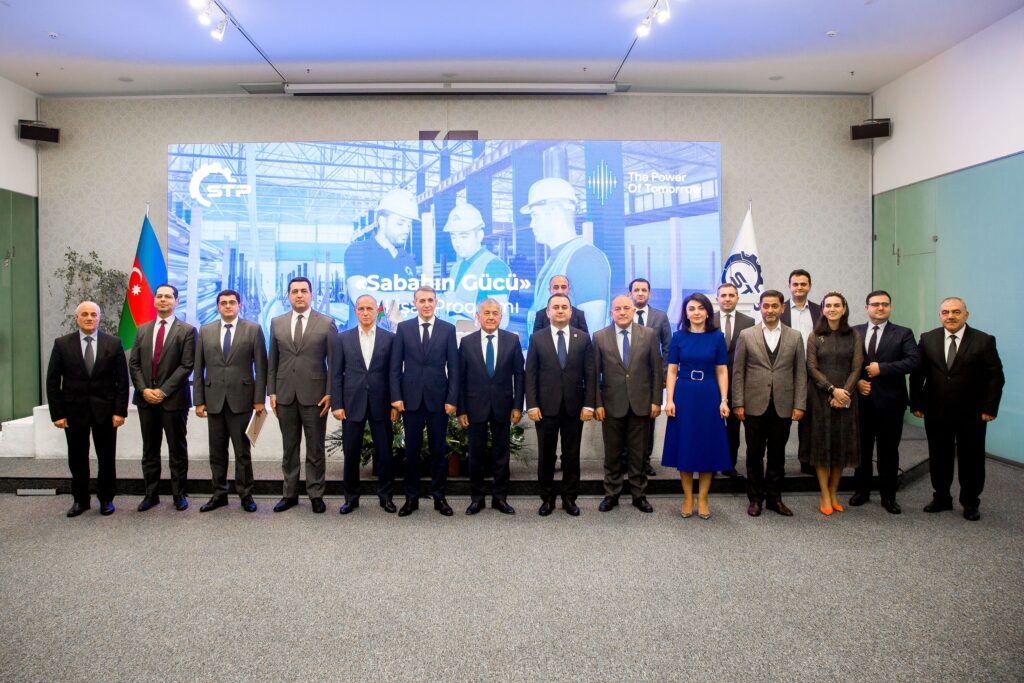 Təhsilin İnkişafı Fondu və STP Şirkətlər Qrupu arasında memorandum imzalanıb