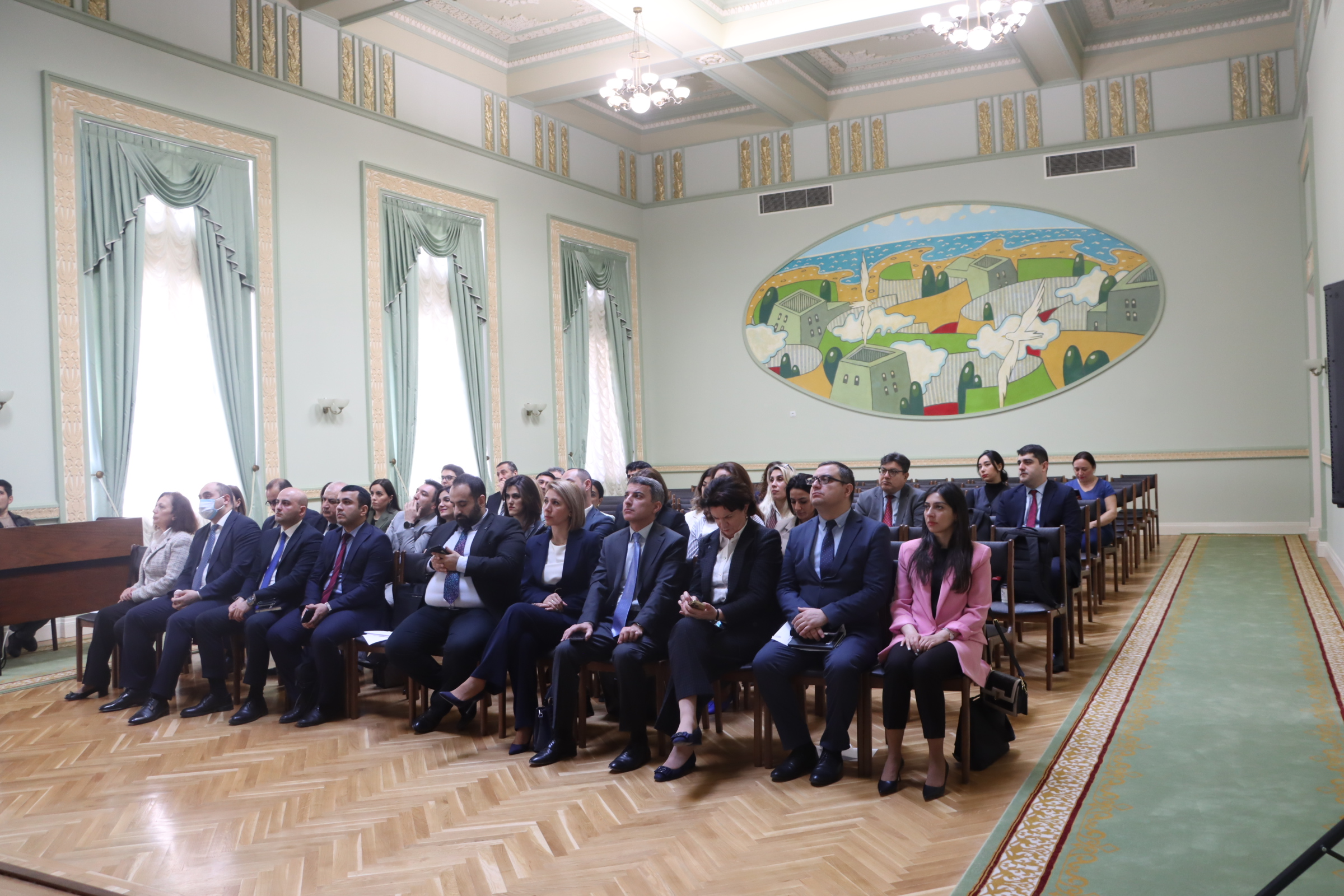 13 ali təhsil müəssisəsinin akkreditasiya nəticələrinə dair beynəlmiləlləşmə üzrə tematik hesabatın təqdimatı olub