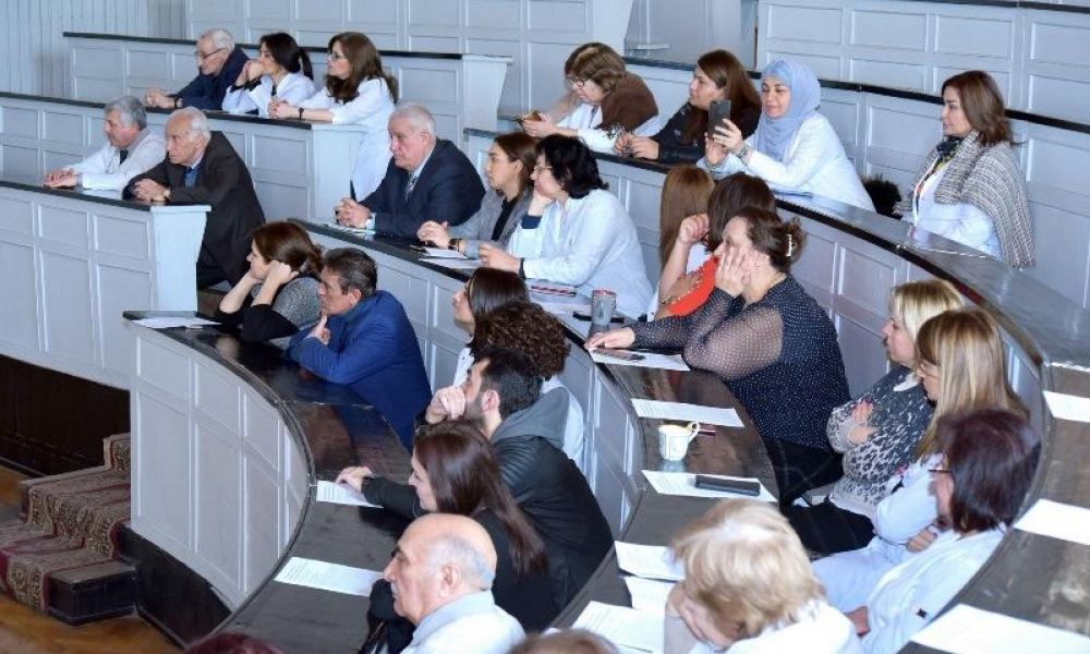 Ukraynalı professor Azərbaycan Tibb Universitetində