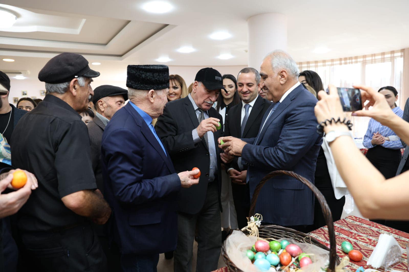 UNEC kollektivi bu il də Novruz bayramını ahıl sakinlərlə qeyd edib