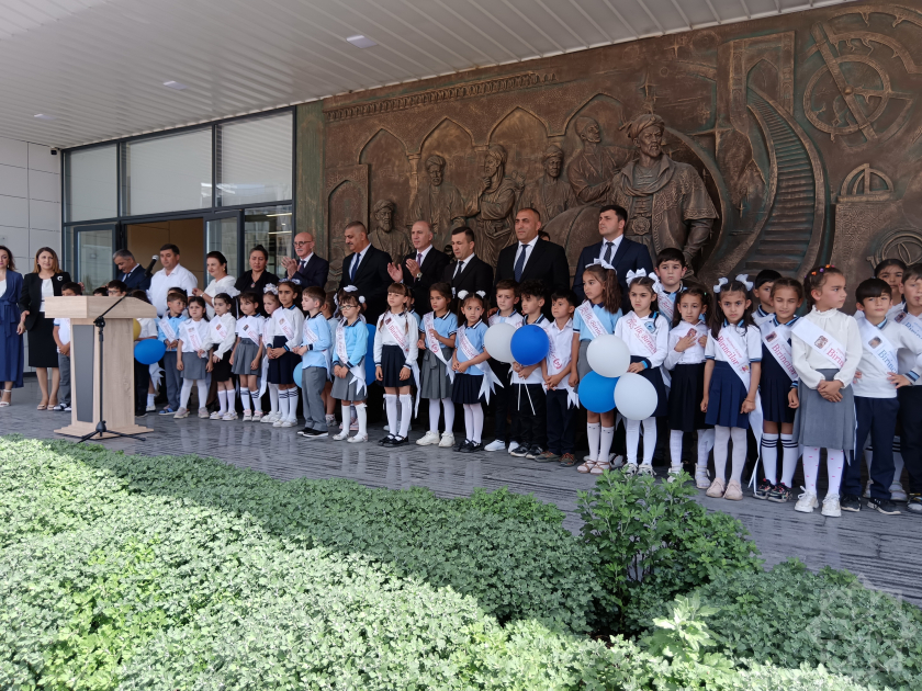 32 ildən sonra Füzuli şəhərində son zəng çalınıb - FOTO
