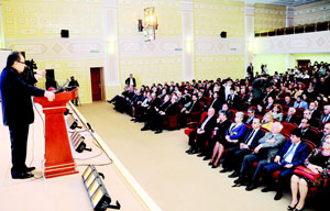 Böyütmək üçün şəkili seçin