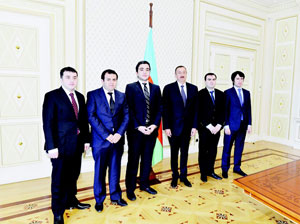 Böyütmək üçün şəkili seçin