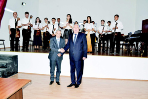 Böyütmək üçün şəkili seçin