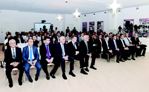 Böyütmək üçün şəkili seçin