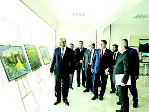 Böyütmək üçün şəkili seçin